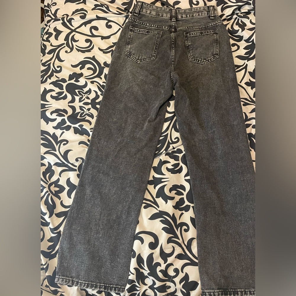 Gray High Waist Ripped Straight Leg Jeans